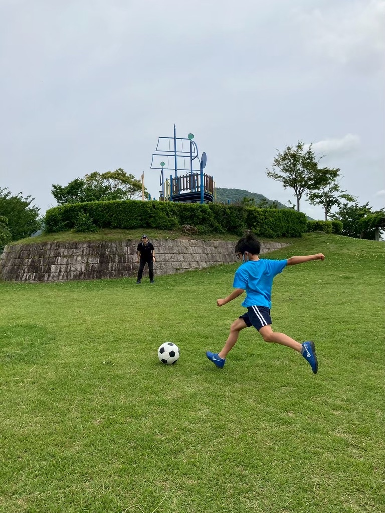 みんなでサッカー
